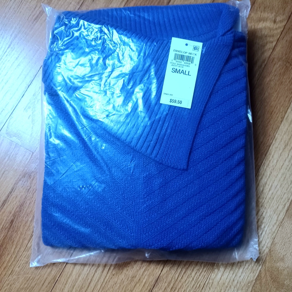 BLUE RIBBED ENVELOP COLLARED SWEATER-(NWT)
